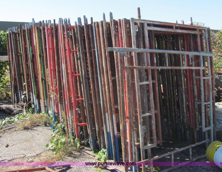 image for item 6587 Assorted scaffolding