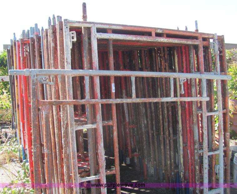 image for item 6587 Assorted scaffolding