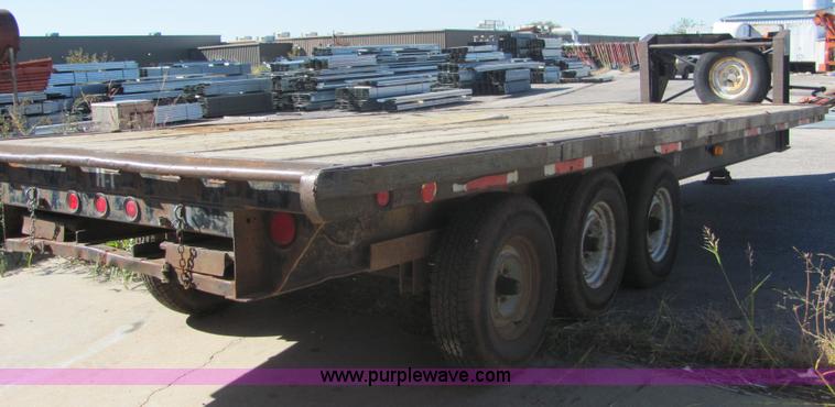 image for item 6588 1970 Hercules 24 gooseneck trailer