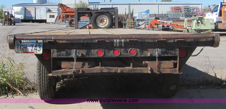 image for item 6588 1970 Hercules 24 gooseneck trailer