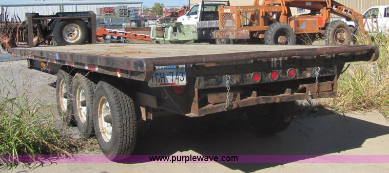 image for item 6588 1970 Hercules 24 gooseneck trailer