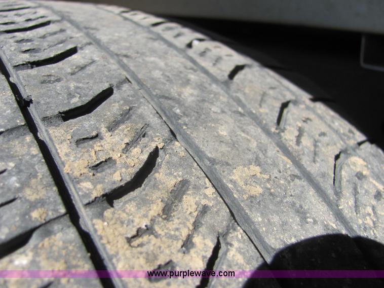 image for item 6589 2003 Chevrolet C1500 Silverado pickup truck