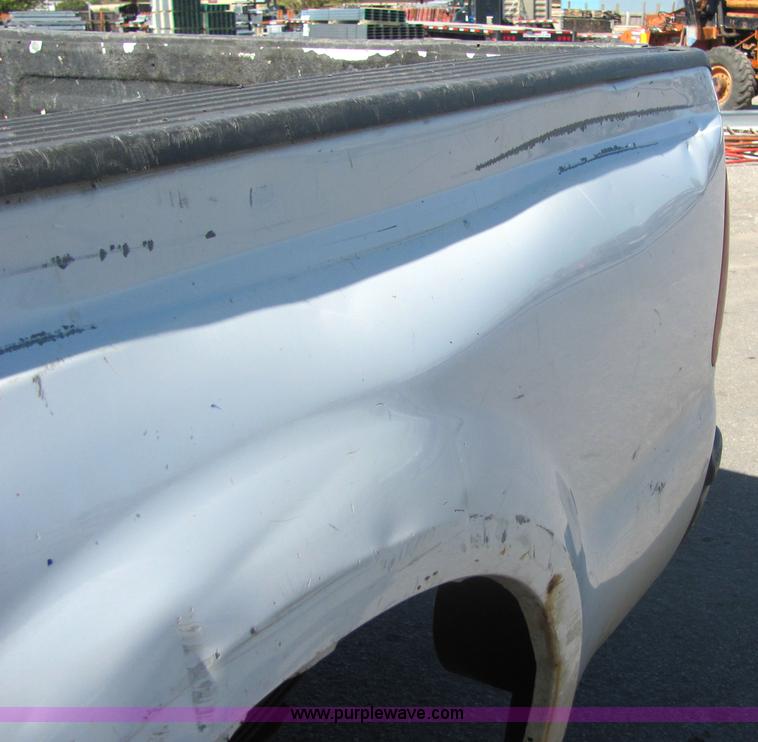 image for item 6640 2002 Ford F250 XL Super Duty pickup truck