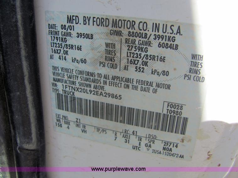 image for item 6640 2002 Ford F250 XL Super Duty pickup truck