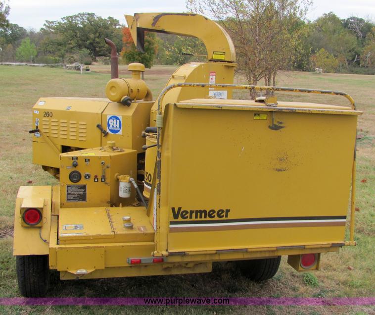 image for item 6645 Vermeer 1250 chipper