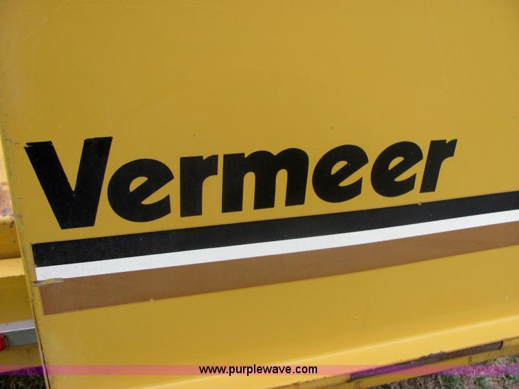 image for item 6645 Vermeer 1250 chipper