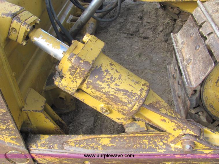 image for item 6667 1968 Caterpillar D6C dozer