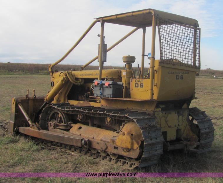 image for item 6668 Caterpillar D6 8U dozer