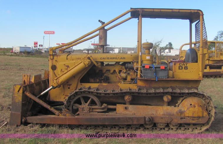 image for item 6668 Caterpillar D6 8U dozer