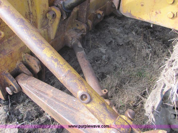 image for item 6668 Caterpillar D6 8U dozer