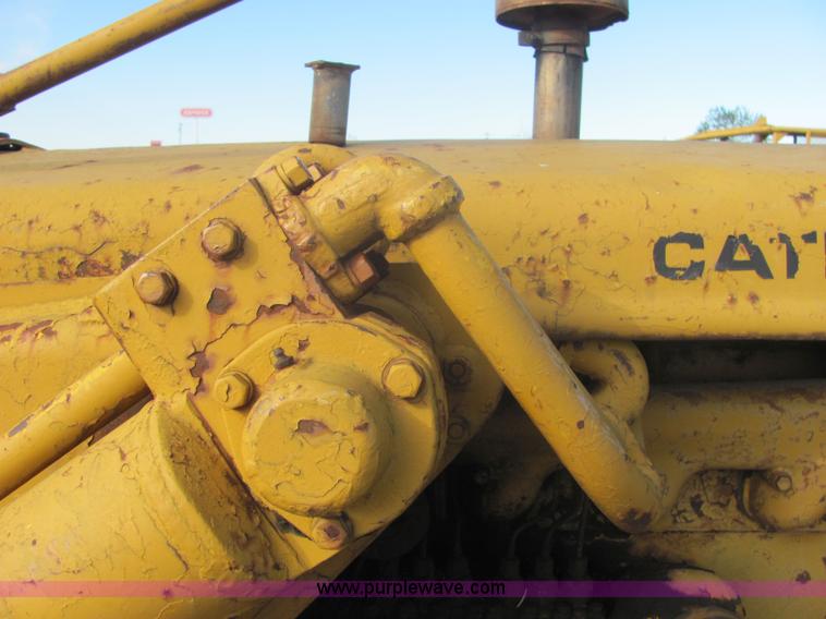 image for item 6668 Caterpillar D6 8U dozer