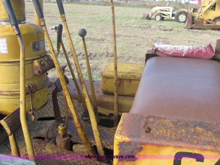 image for item 6668 Caterpillar D6 8U dozer