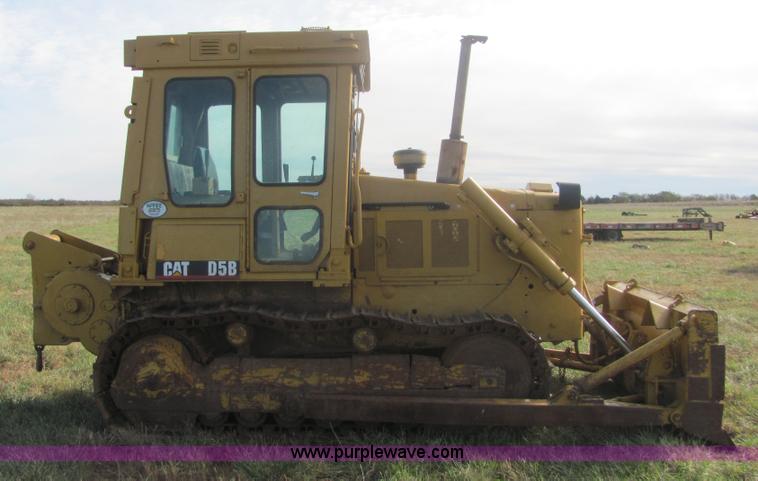 image for item 6669 1978 Caterpillar D5B dozer