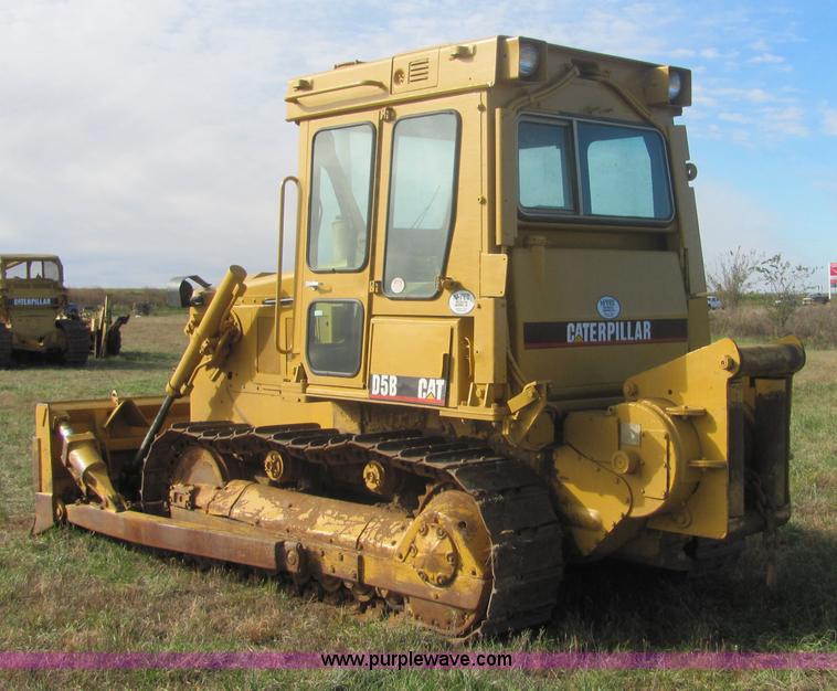 image for item 6669 1978 Caterpillar D5B dozer