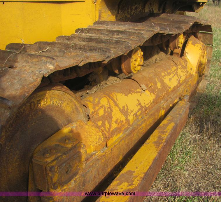 image for item 6669 1978 Caterpillar D5B dozer