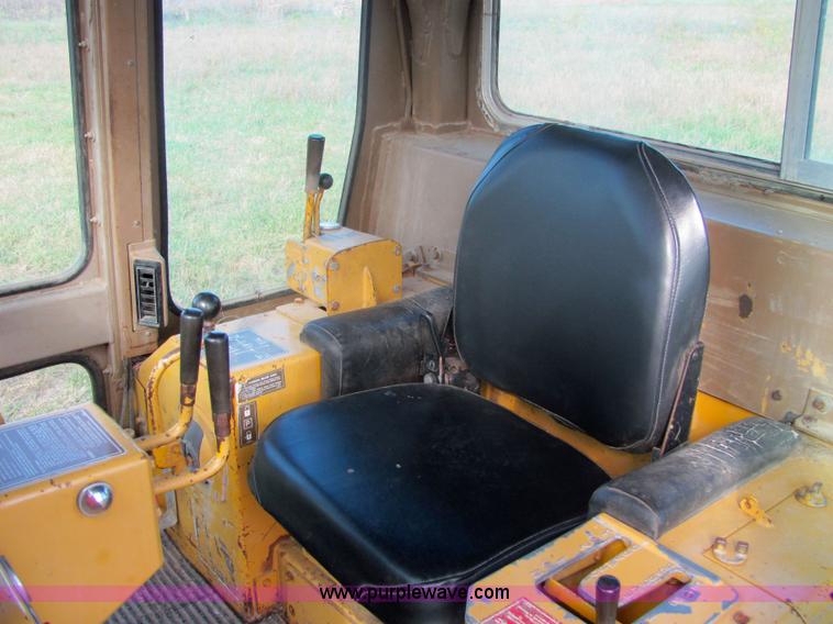 image for item 6669 1978 Caterpillar D5B dozer