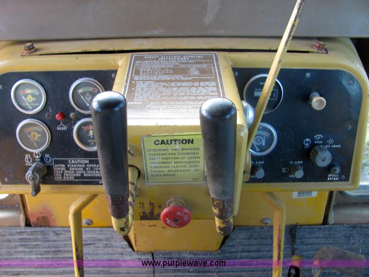 image for item 6669 1978 Caterpillar D5B dozer