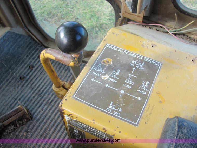 image for item 6669 1978 Caterpillar D5B dozer