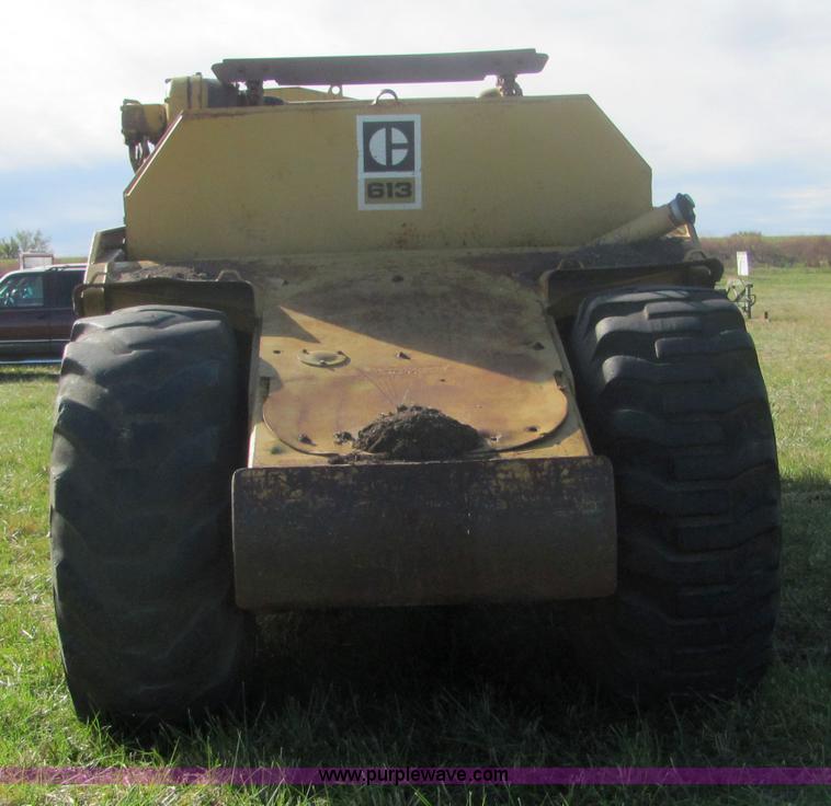 image for item 6670 1976 Caterpillar 613B elevating scraper