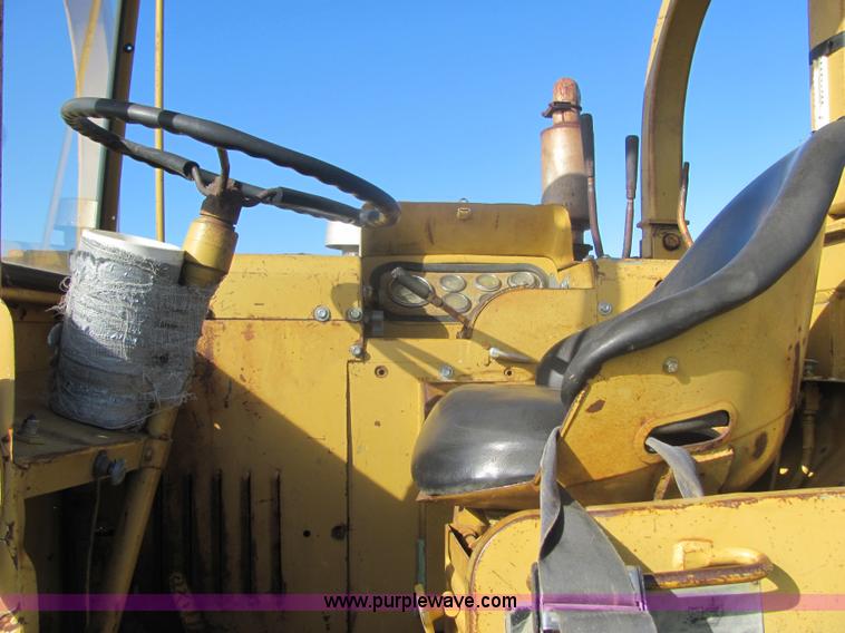 image for item 6670 1976 Caterpillar 613B elevating scraper