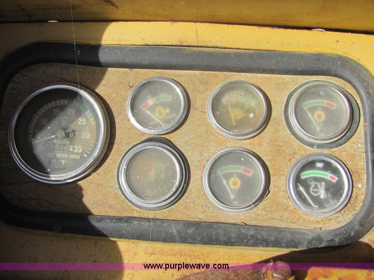 image for item 6670 1976 Caterpillar 613B elevating scraper