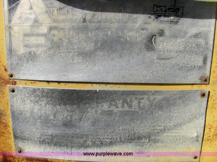 image for item 6670 1976 Caterpillar 613B elevating scraper