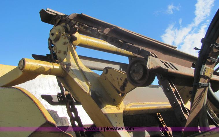 image for item 6670 1976 Caterpillar 613B elevating scraper