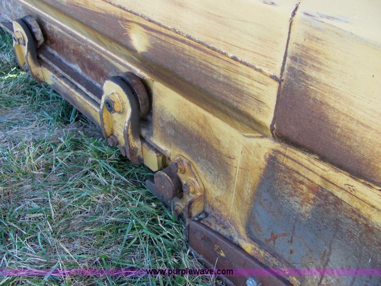 image for item 6670 1976 Caterpillar 613B elevating scraper