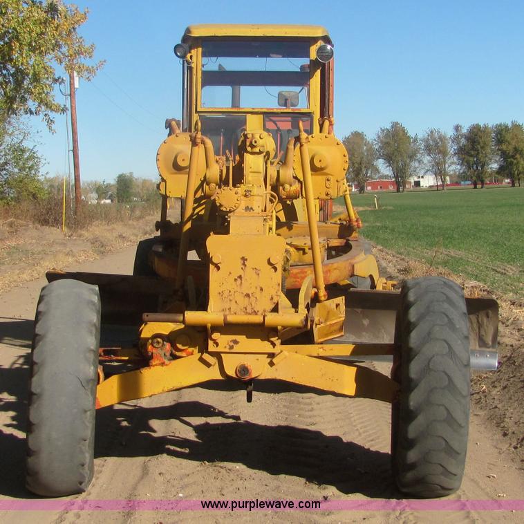 image for item 6673 L-W 3057-G motor grader