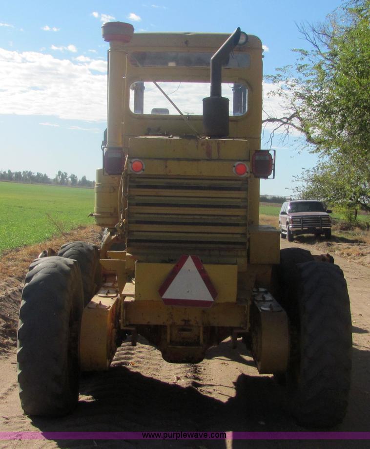image for item 6673 L-W 3057-G motor grader