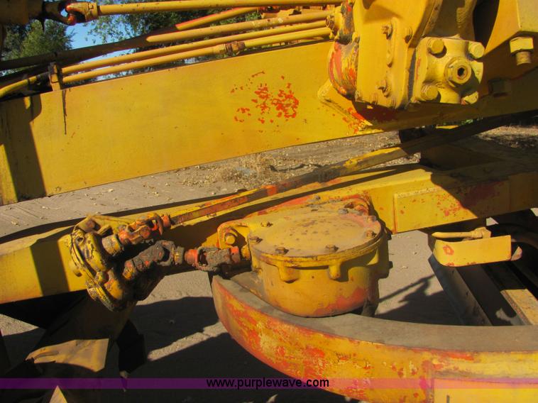 image for item 6673 L-W 3057-G motor grader
