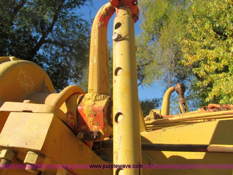 image for item 6673 L-W 3057-G motor grader