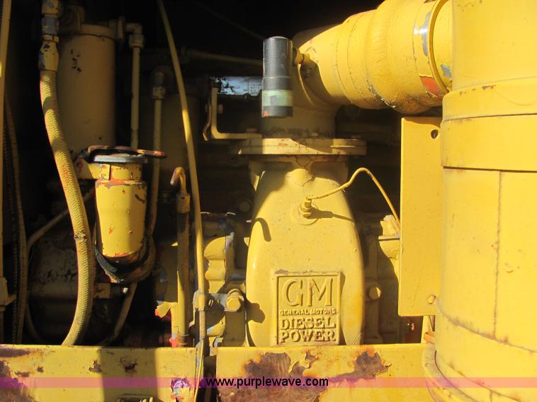 image for item 6673 L-W 3057-G motor grader