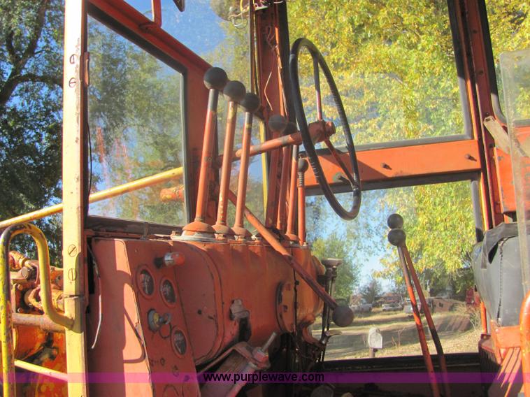 image for item 6673 L-W 3057-G motor grader