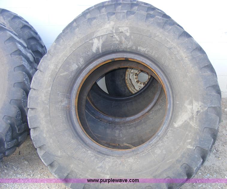 image for item 6673 L-W 3057-G motor grader