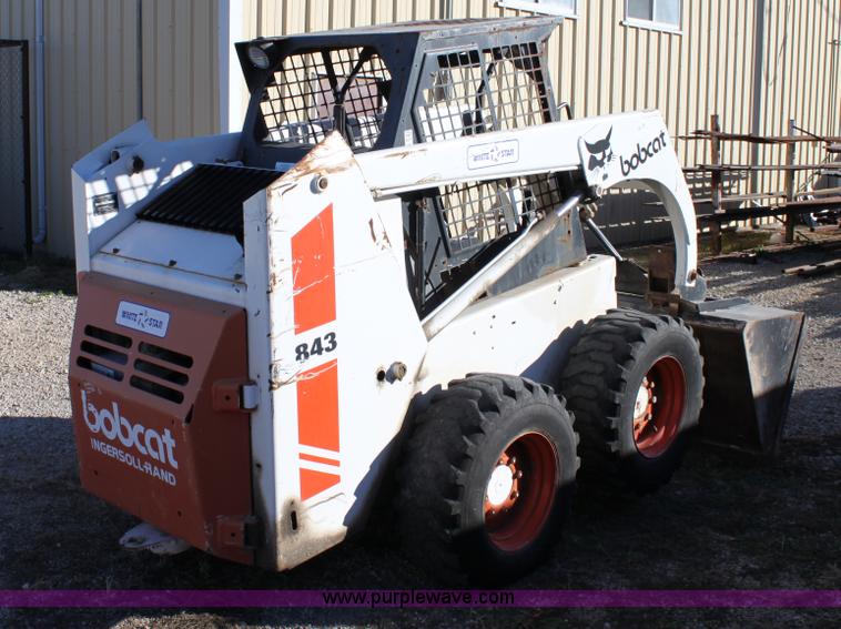 image for item 6674 1989 Bobcat 843 skid steer