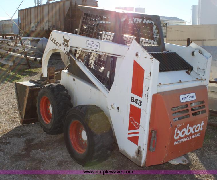 image for item 6674 1989 Bobcat 843 skid steer