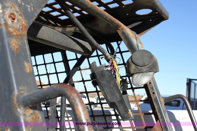 image for item 6674 1989 Bobcat 843 skid steer