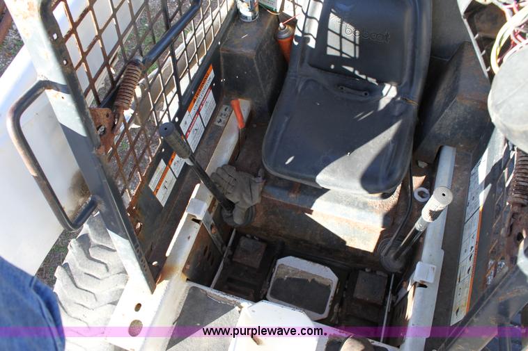 image for item 6674 1989 Bobcat 843 skid steer