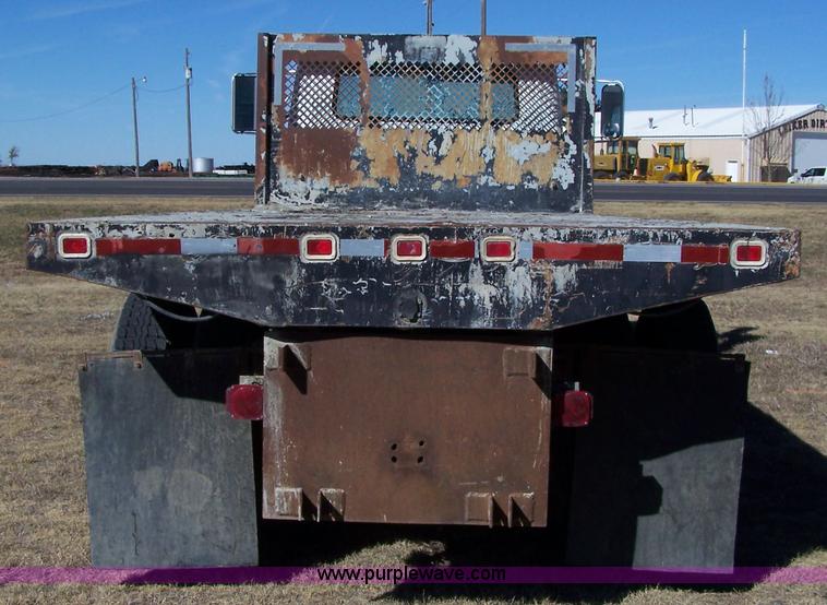 image for item 7294 1996 International 4700 truck