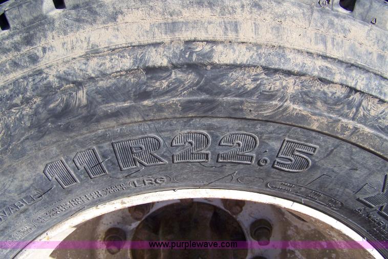 image for item 7294 1996 International 4700 truck