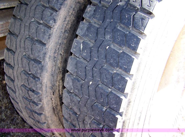 image for item 7294 1996 International 4700 truck