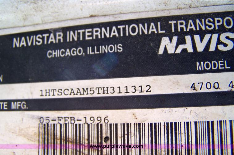 image for item 7294 1996 International 4700 truck