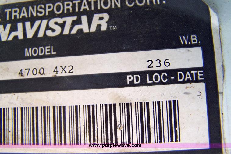 image for item 7294 1996 International 4700 truck