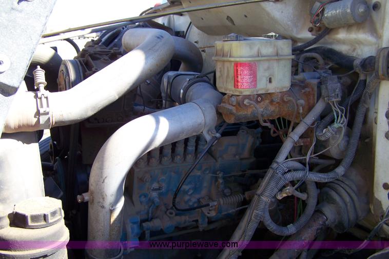 image for item 7294 1996 International 4700 truck