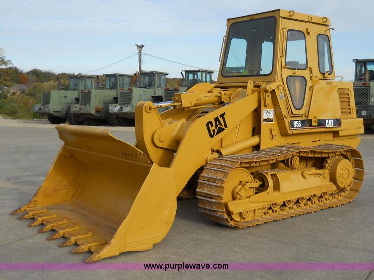 image for item 7760 1982 Caterpillar 953 track loader