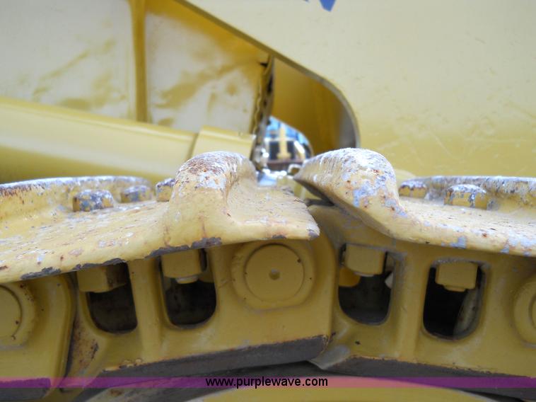 image for item 7760 1982 Caterpillar 953 track loader