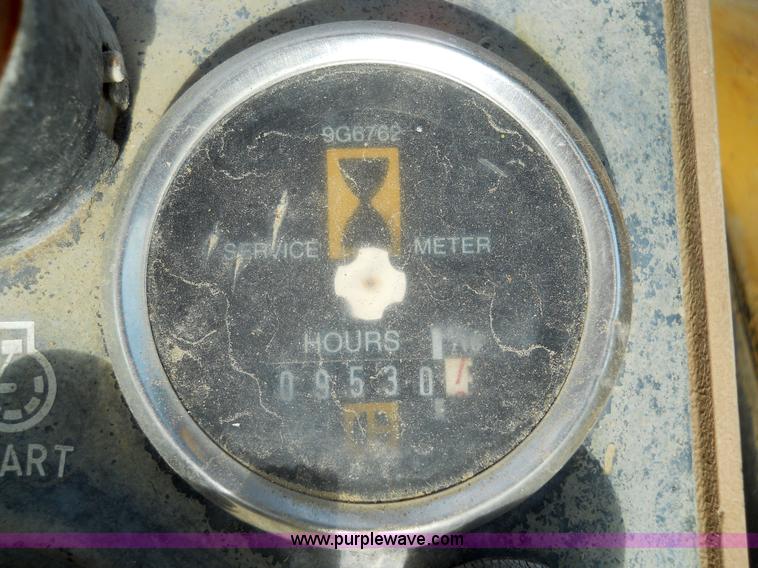 image for item 7760 1982 Caterpillar 953 track loader