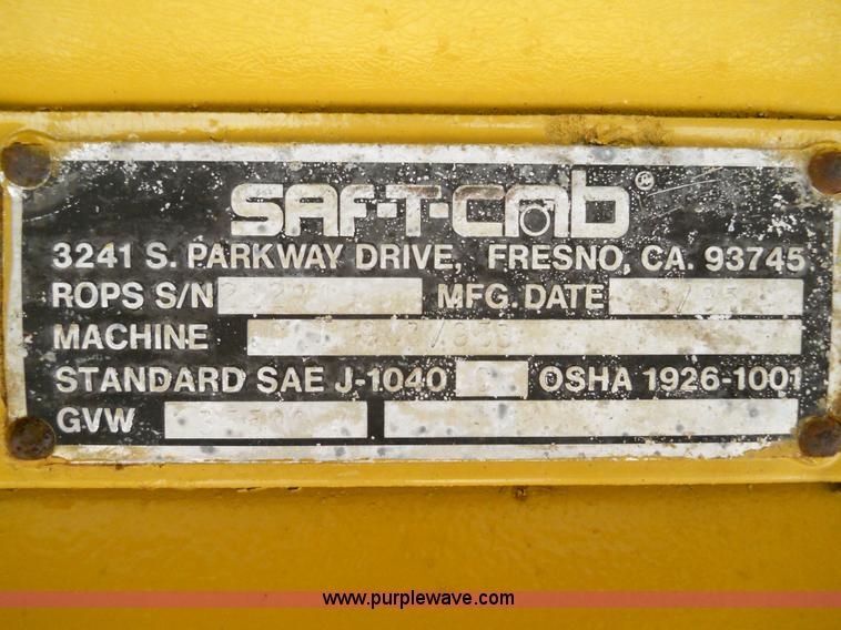 image for item 7760 1982 Caterpillar 953 track loader