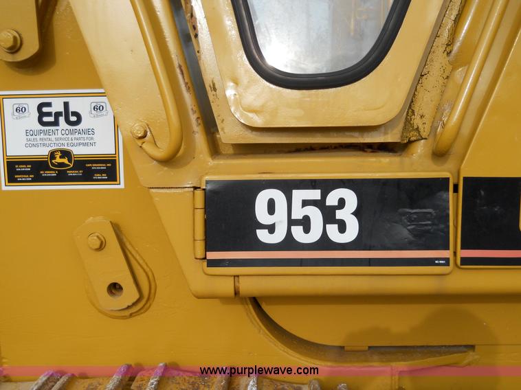 image for item 7760 1982 Caterpillar 953 track loader
